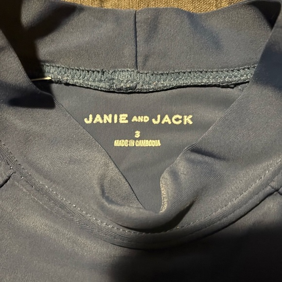 Janie and Jack Rashguard Size 3 - Picture 2 of 3